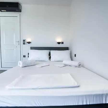 Akrogiali Apartments Барбати Экстерьер фото
