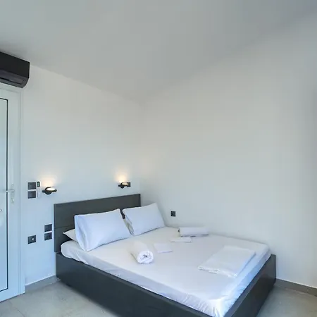 Akrogiali Apartments Барбати Экстерьер фото