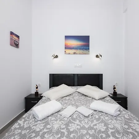 Akrogiali Apartments Барбати Экстерьер фото