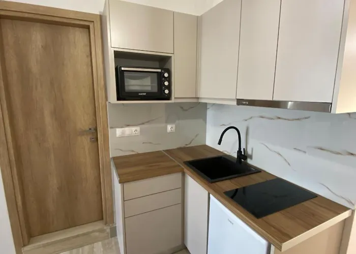 Akrogiali Apartments