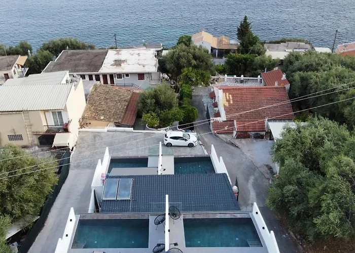 Akrogiali Apartments