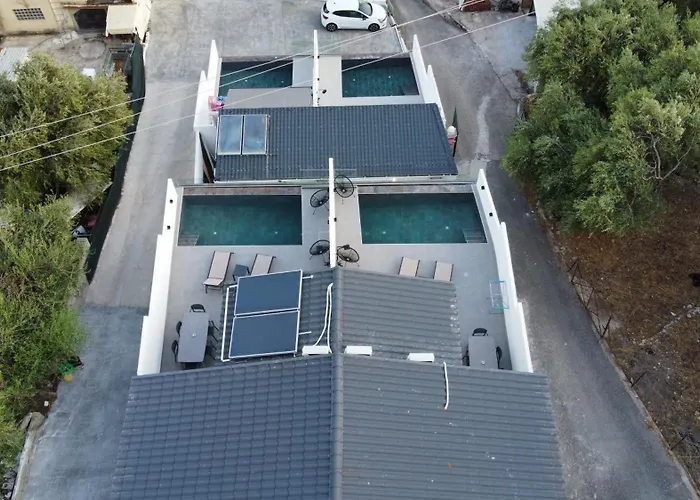 Akrogiali Apartments