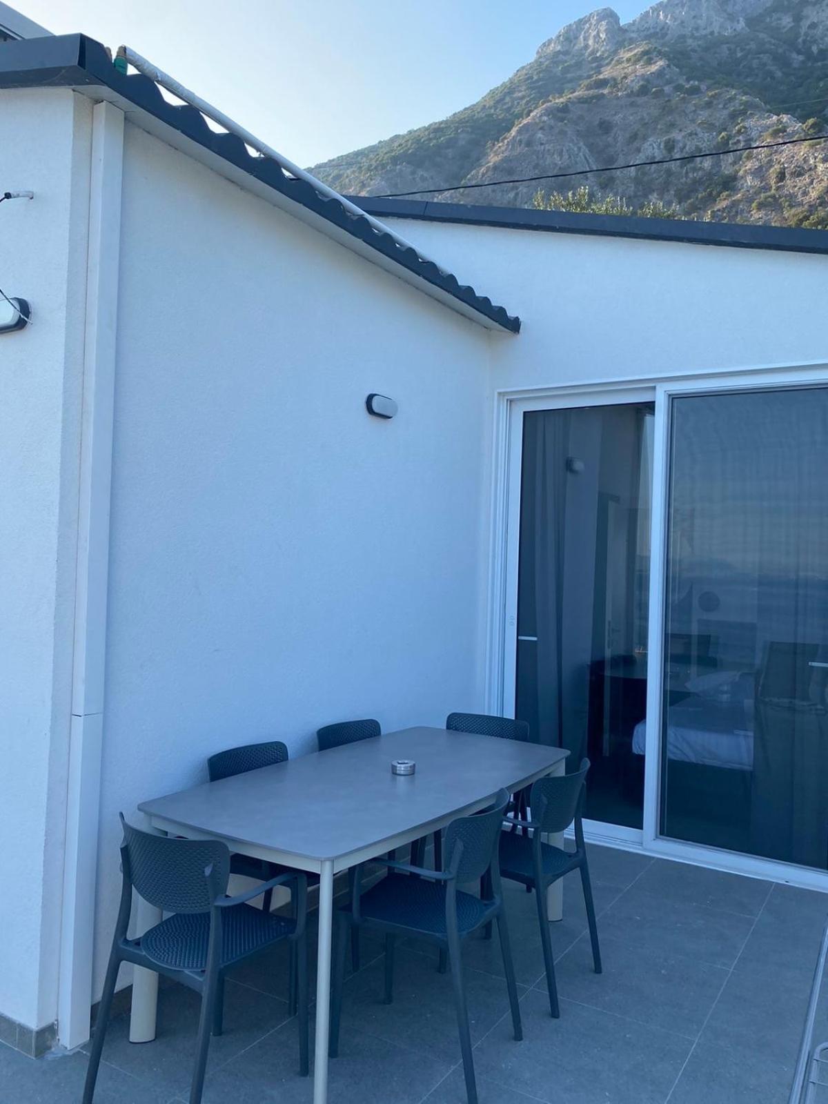 Apartment Akrogiali